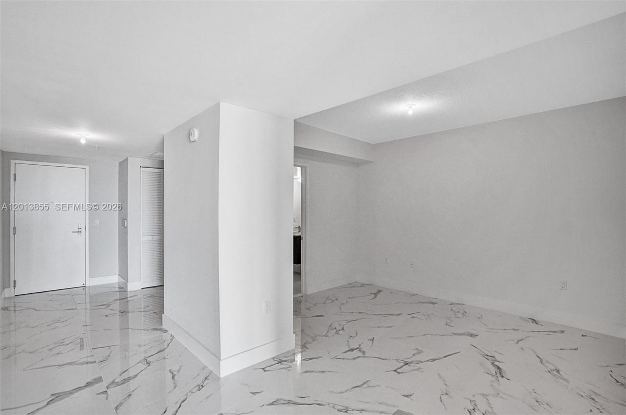 330 Sunny Isles Blvd , Unit 5-2205, Sunny Isles Beach, FL 33160 Photo