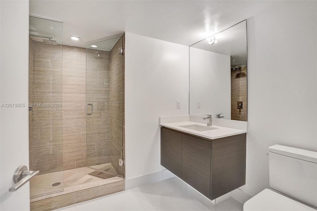 330 Sunny Isles Blvd , Unit 5-2205, Sunny Isles Beach, FL 33160 Photo