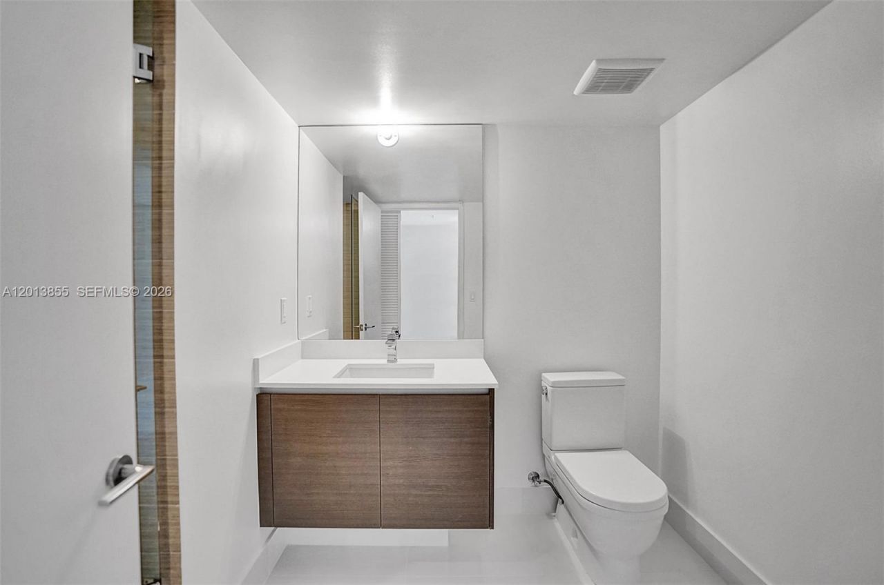 330 Sunny Isles Blvd , Unit 5-2205, Sunny Isles Beach, FL 33160 Photo