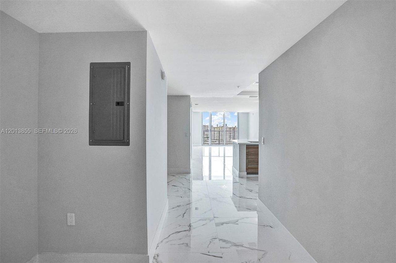 330 Sunny Isles Blvd , Unit 5-2205, Sunny Isles Beach, FL 33160 Photo