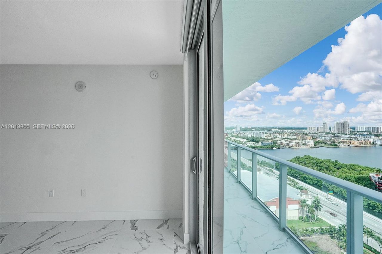 330 Sunny Isles Blvd , Unit 5-2205, Sunny Isles Beach, FL 33160 Photo