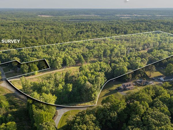 200 Deep Gap Road , Jackson, TN 38301