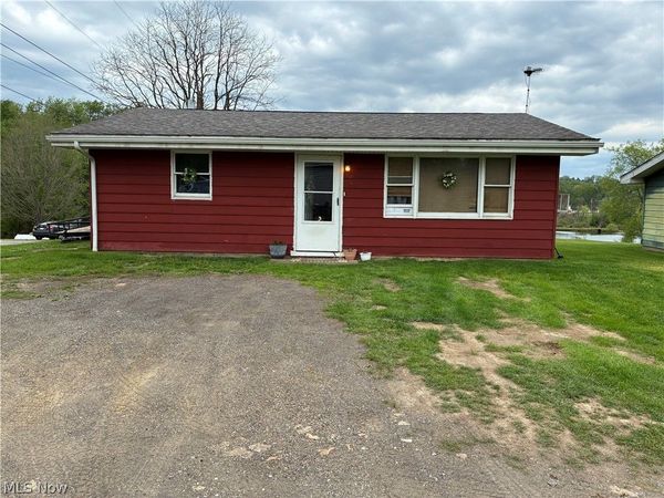 78 Magnolia Drive, New Cumberland, WV 26047