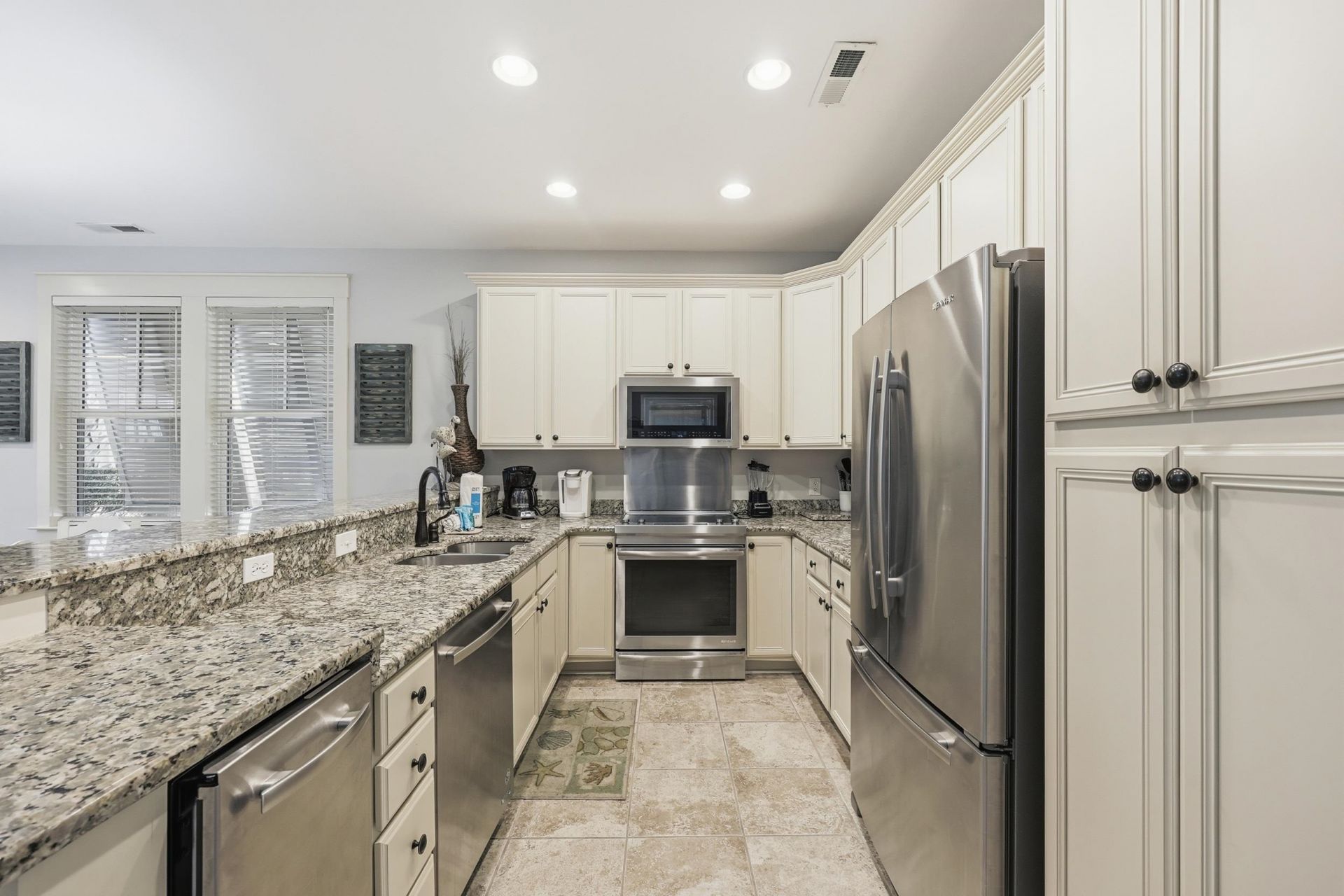4901 N Market St. Photo 13