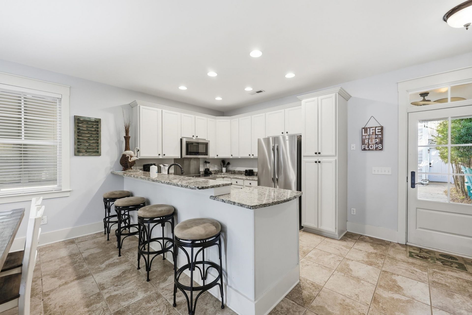 4901 N Market St. Photo 16