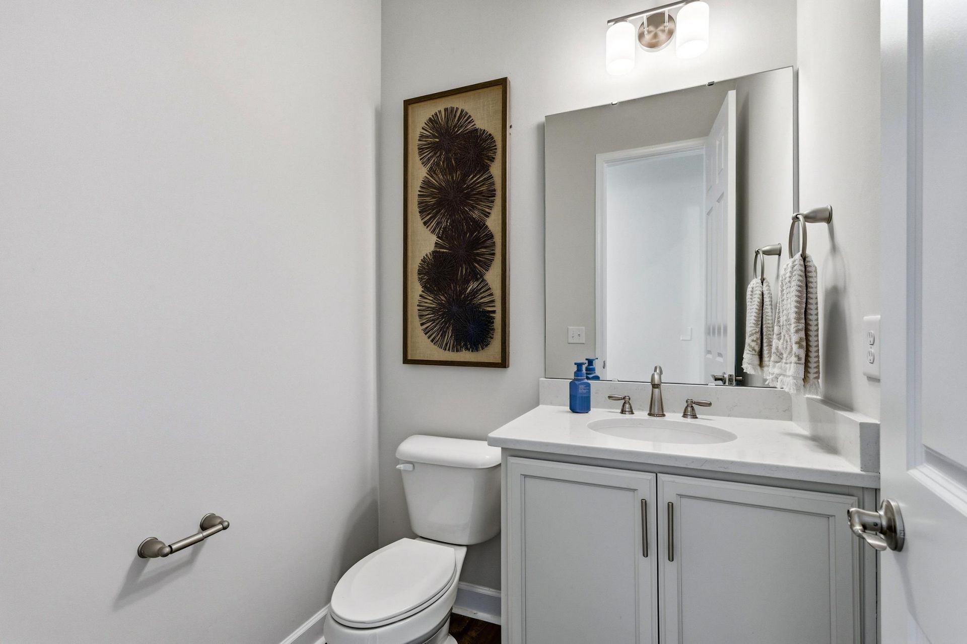 855 Hall Lane Photo 10