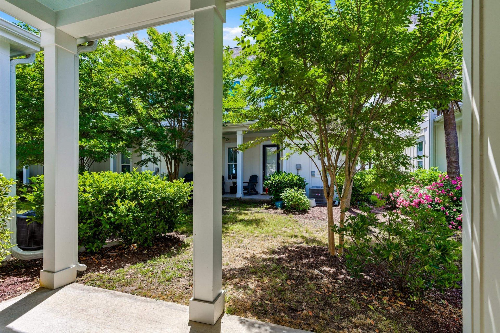 855 Hall Lane Photo 20