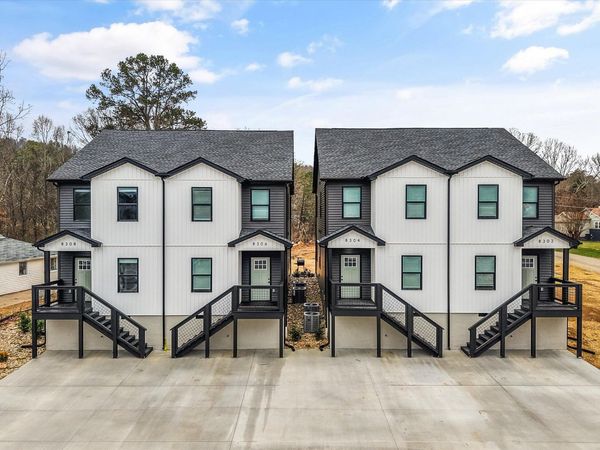 8306 Lobelia Lane, Knoxville, TN 37920