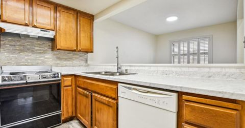 2280 Hurley Way #36, Unit 36, Sacramento, CA 95825 Photo
