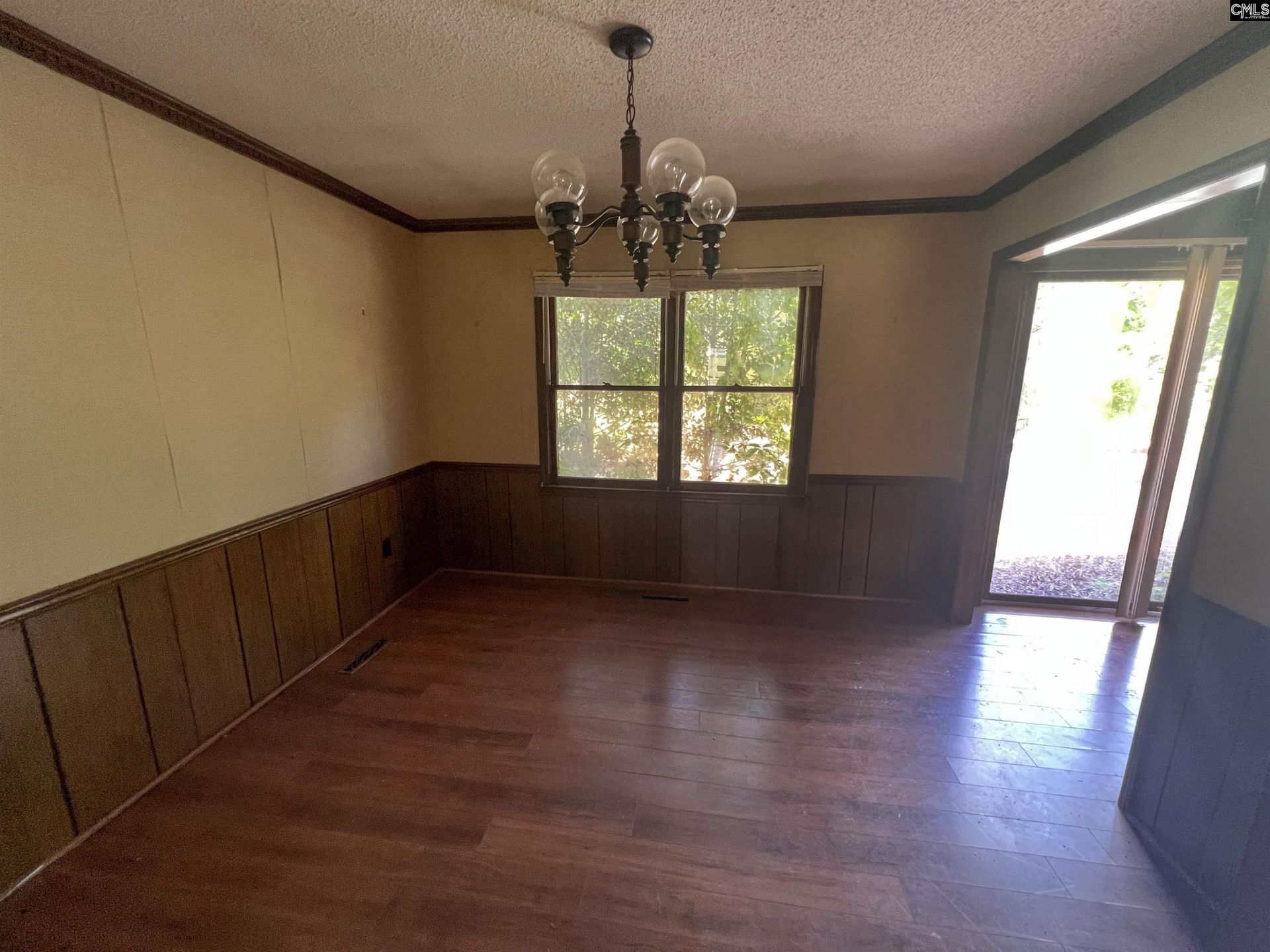 554 Woodland Road  Photo 10