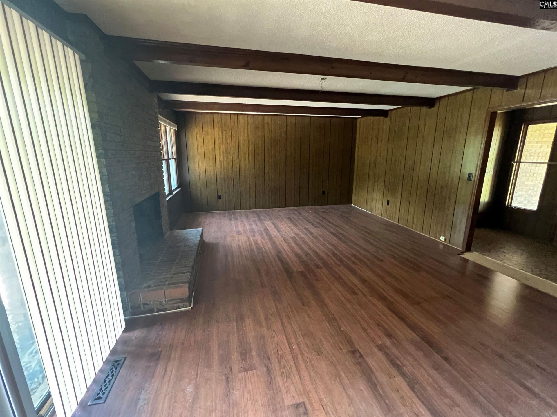 554 Woodland Road  Photo 12