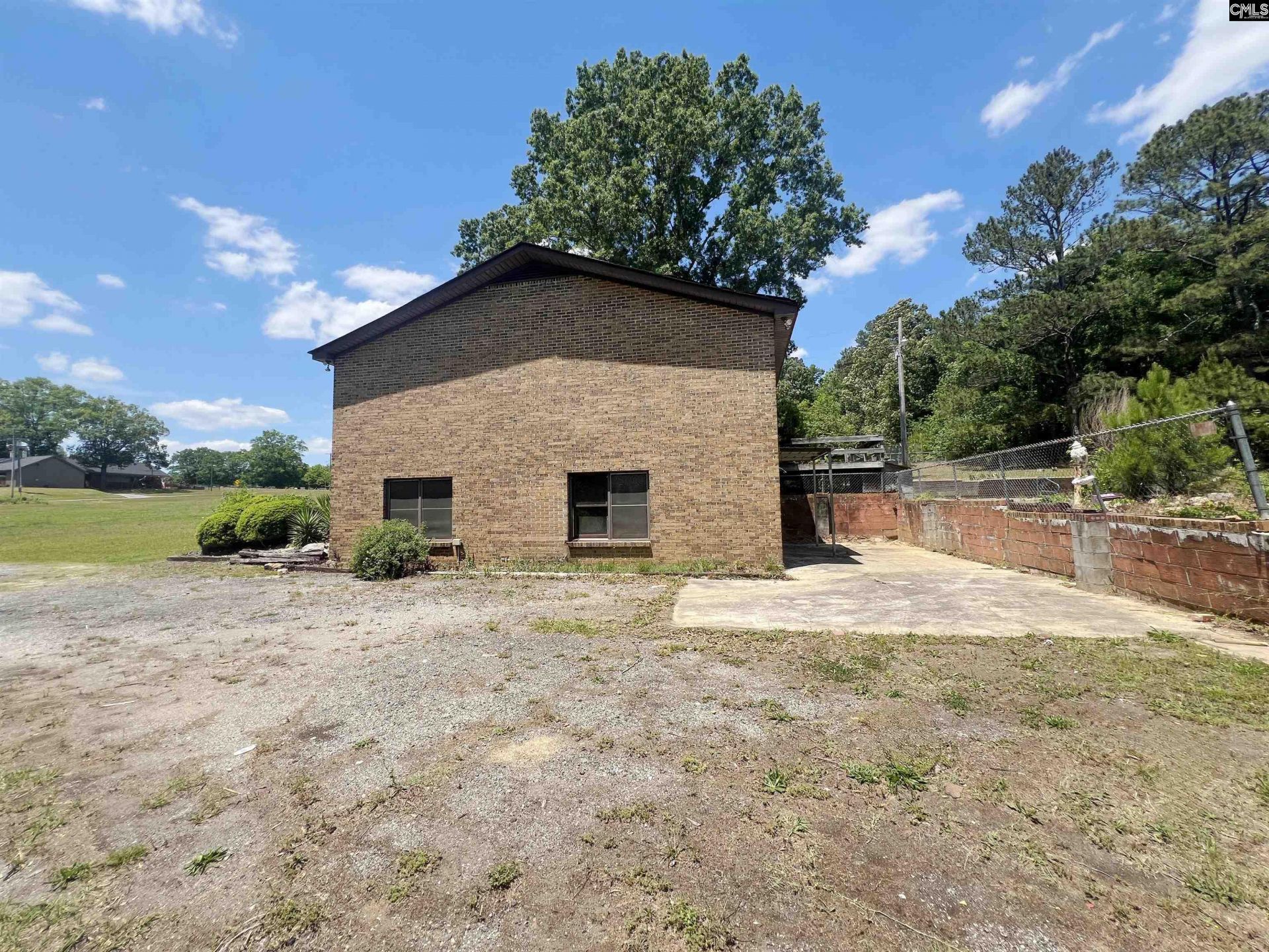 554 Woodland Road  Photo 6