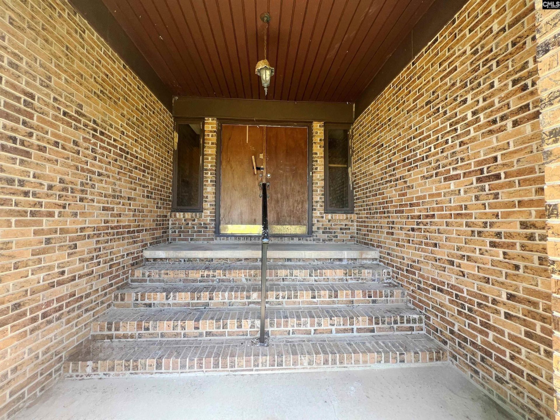 554 Woodland Road  Photo 7