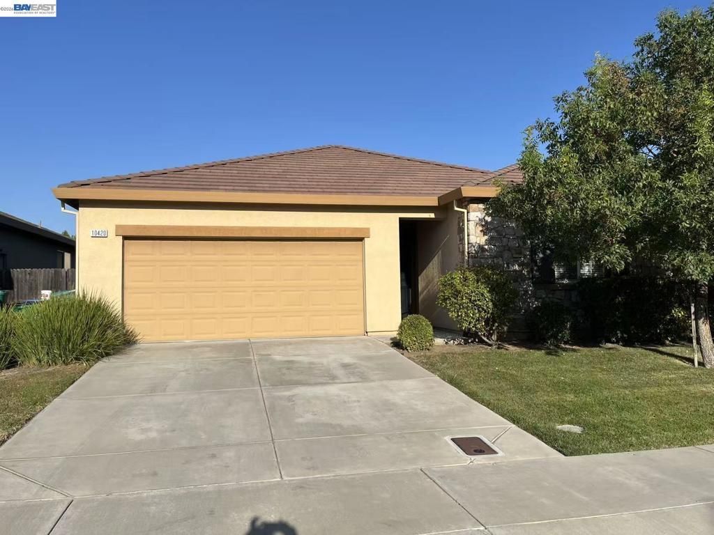 10420 Gianna Ct, Stockton, CA 95209 Main Photo