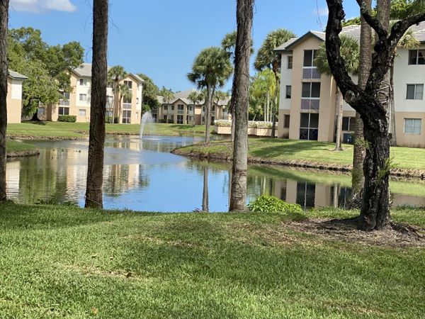 9899 Westview Drive, Unit 527, Coral Springs, FL 33076
