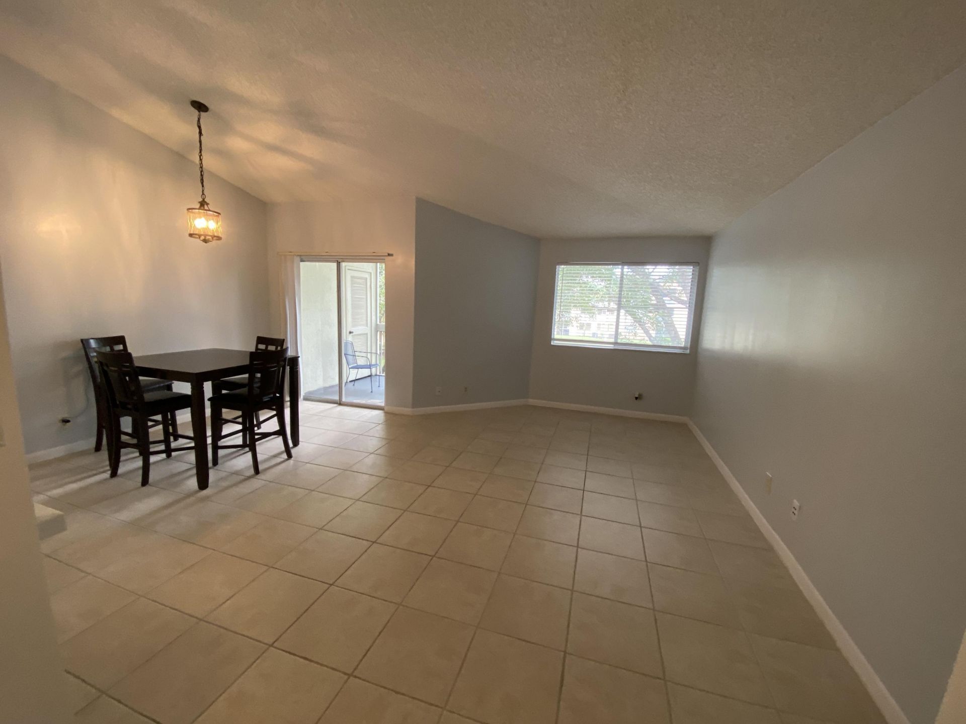 9899 Westview Drive, Unit 527, Coral Springs, FL 33076 Photo