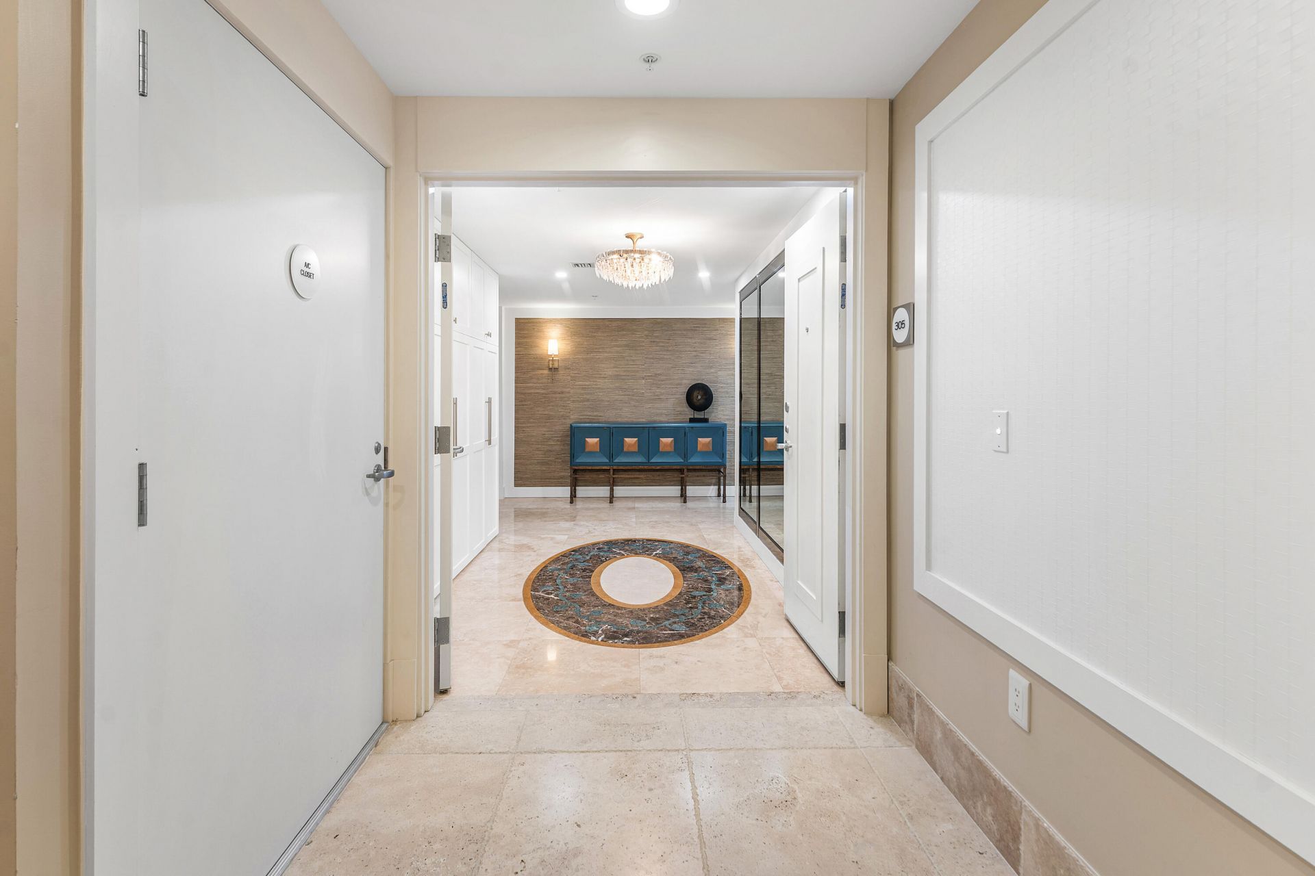 155 S Ocean Avenue, Unit 305, Palm Beach Shores, FL 33404 Photo