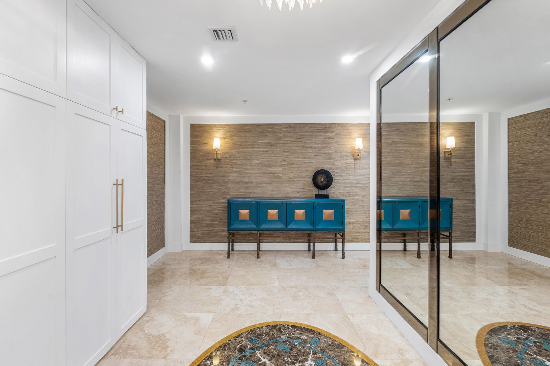 155 S Ocean Avenue, Unit 305, Palm Beach Shores, FL 33404 Photo