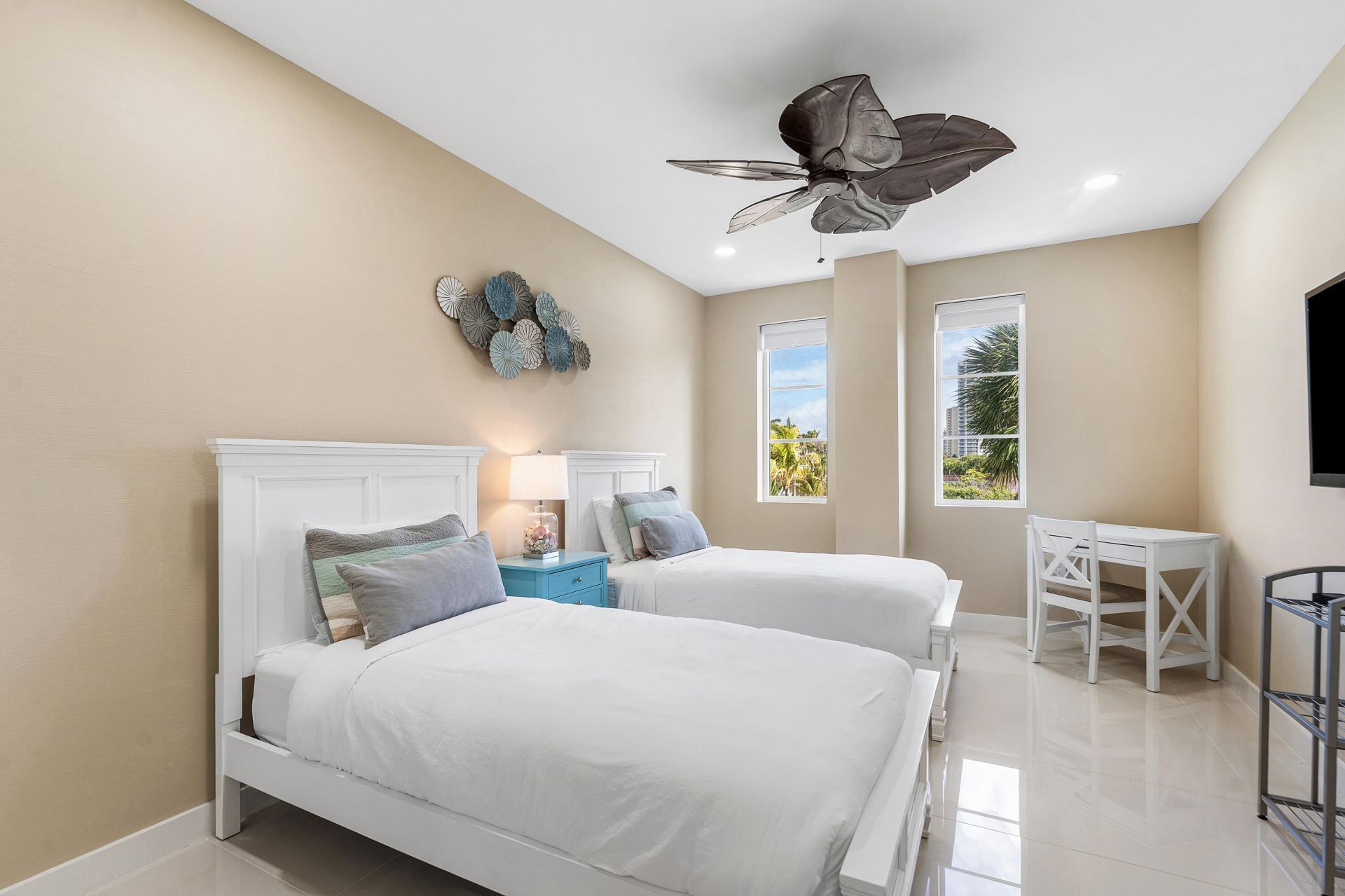 155 S Ocean Avenue, Unit 305, Palm Beach Shores, FL 33404 Photo
