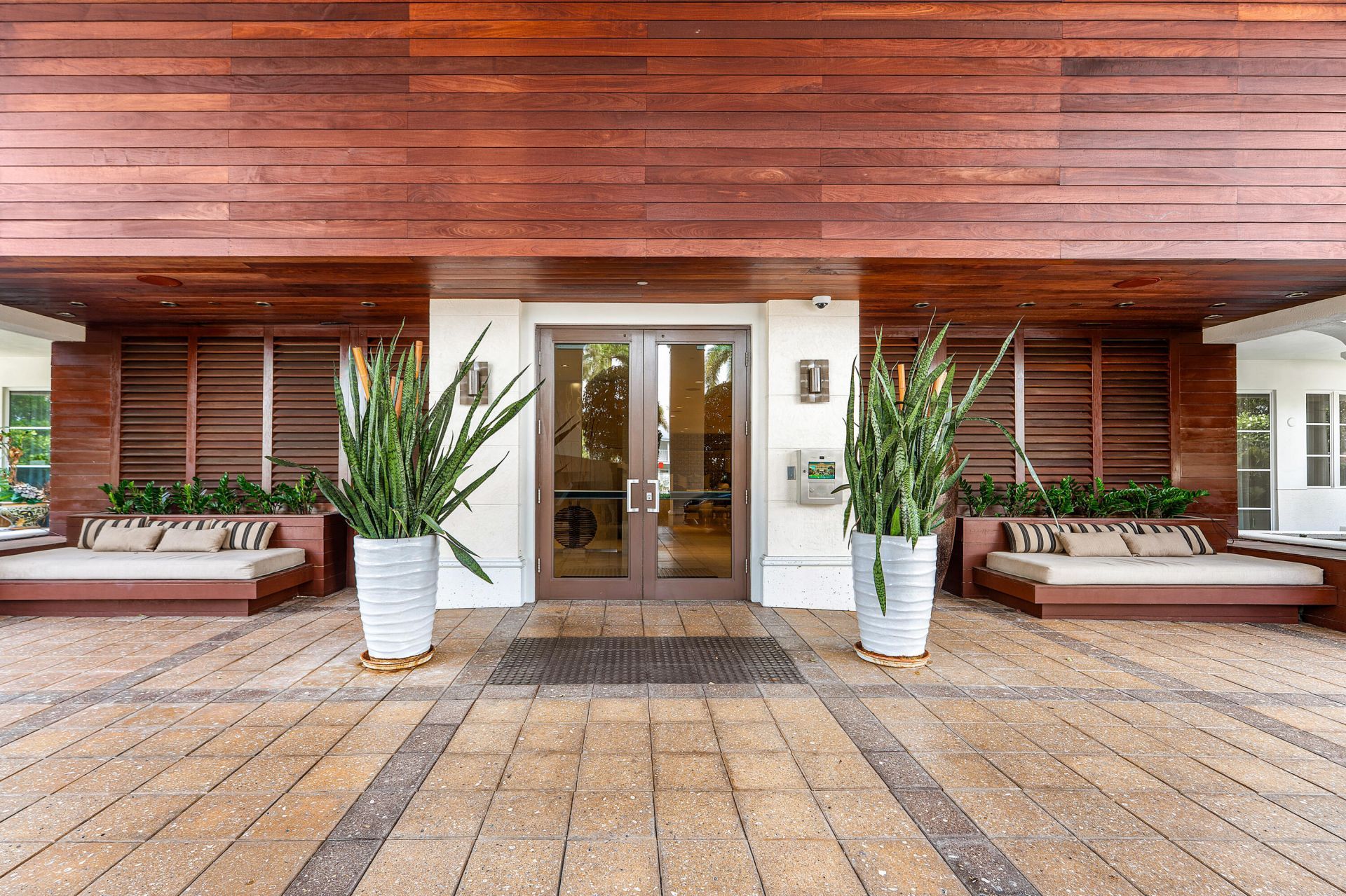 155 S Ocean Avenue, Unit 305, Palm Beach Shores, FL 33404 Photo