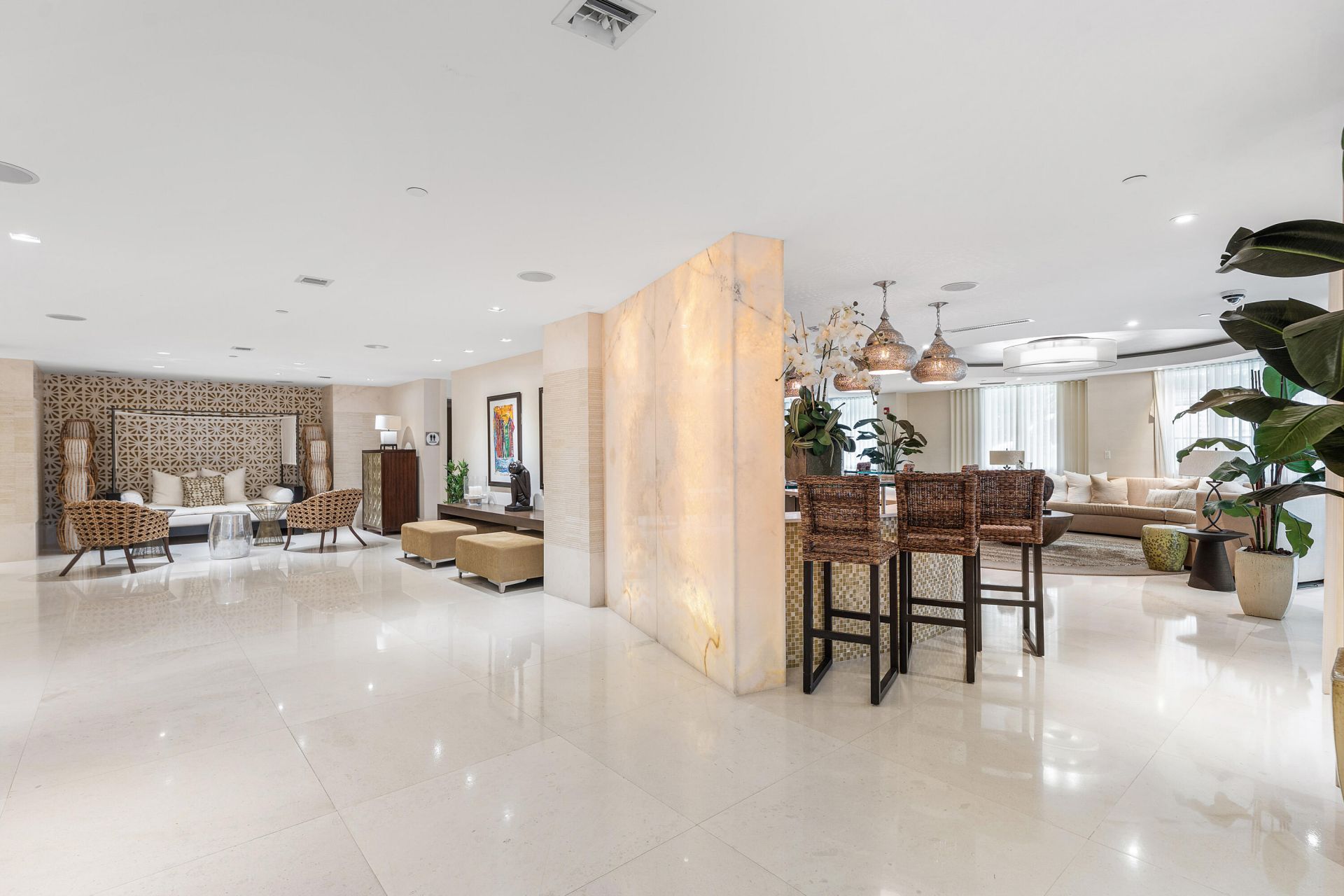 155 S Ocean Avenue, Unit 305, Palm Beach Shores, FL 33404 Photo