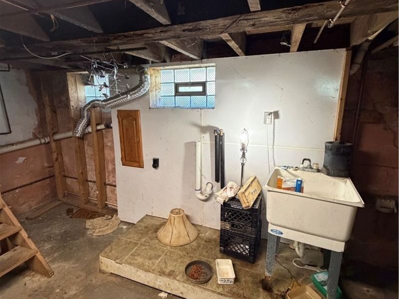 3692 E 52nd Street, Cleveland, OH 44105 Photo 33