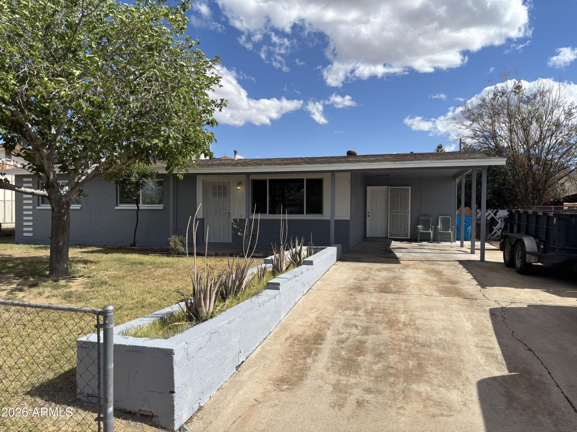 515 W La Mirada Drive, Phoenix, AZ 85041 Main Photo
