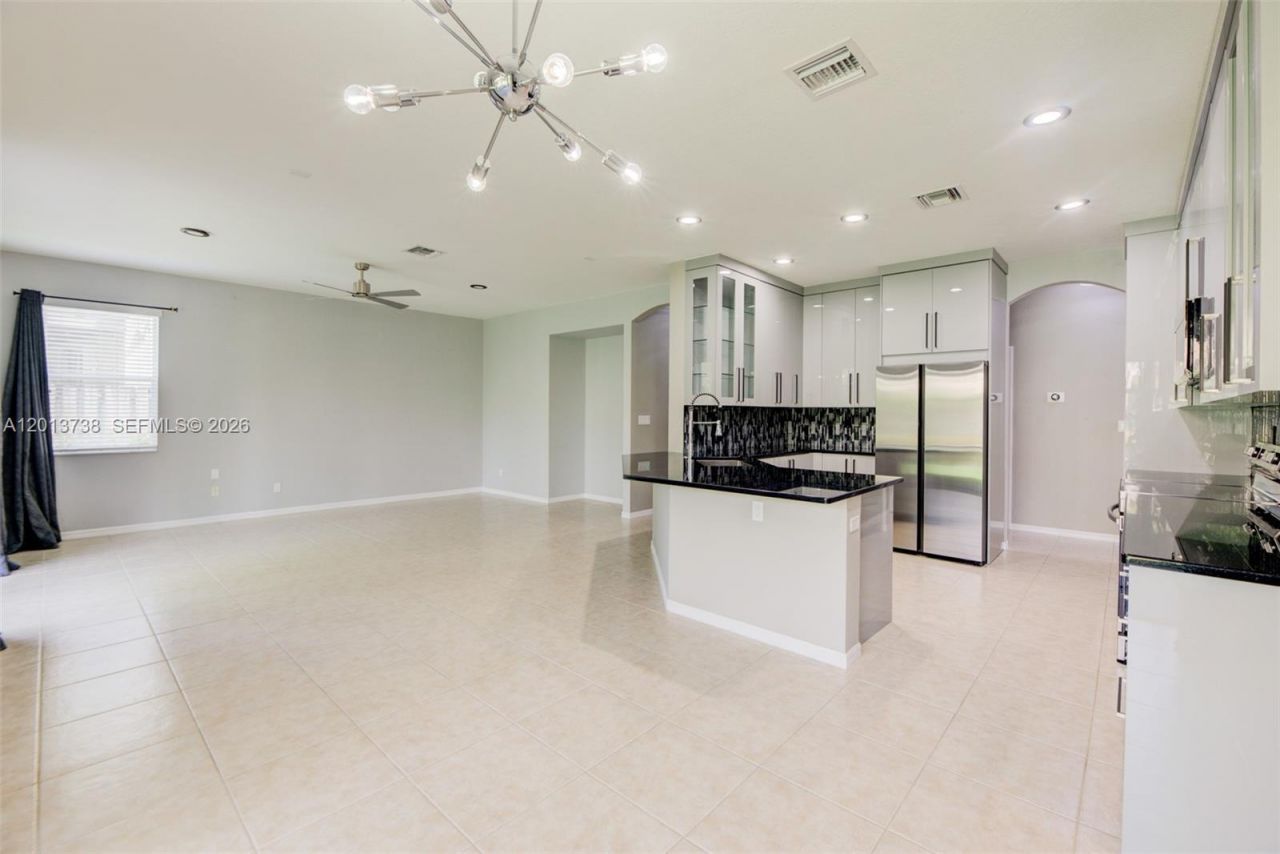 4207 W Whitewater Ave , Weston, FL 33332 Photo