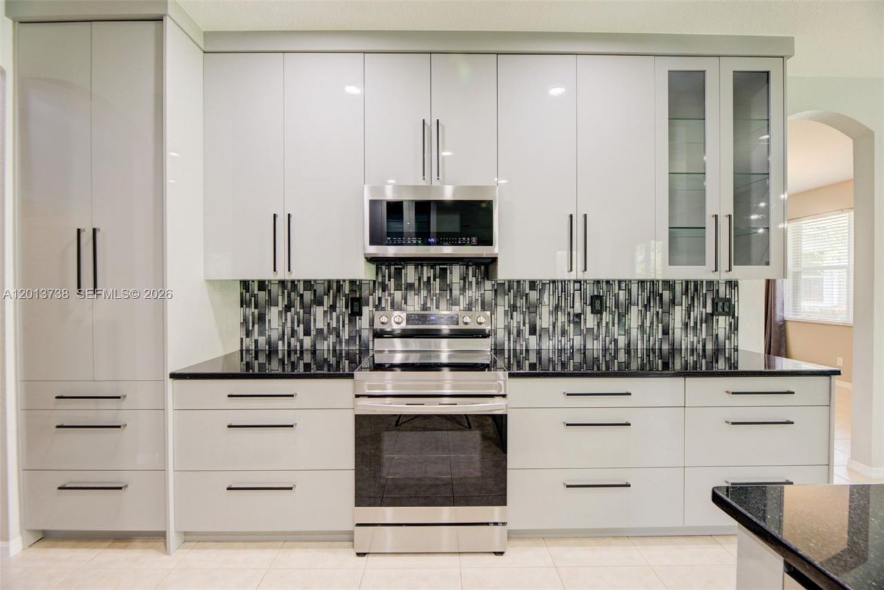 4207 W Whitewater Ave , Weston, FL 33332 Photo