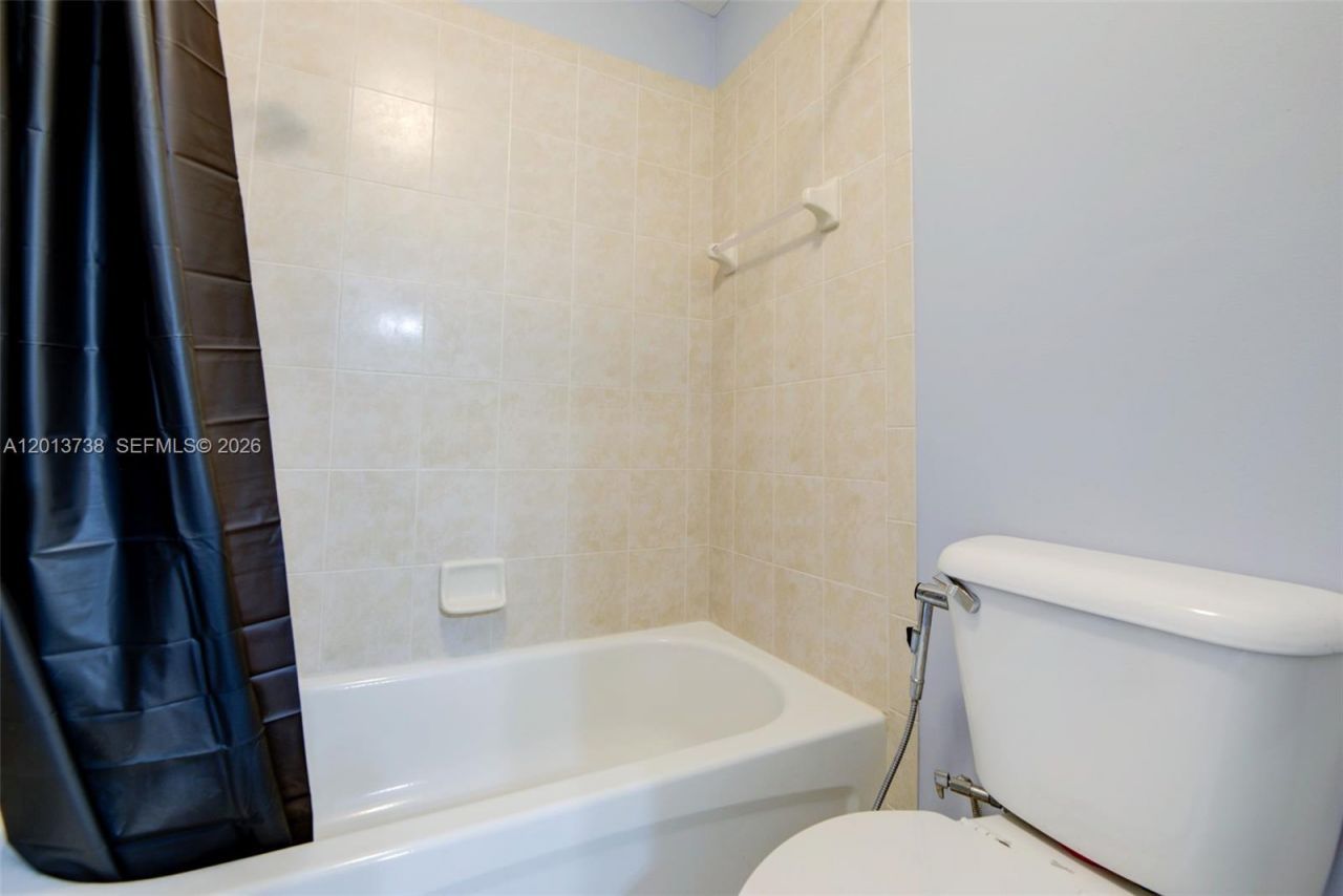 4207 W Whitewater Ave , Weston, FL 33332 Photo