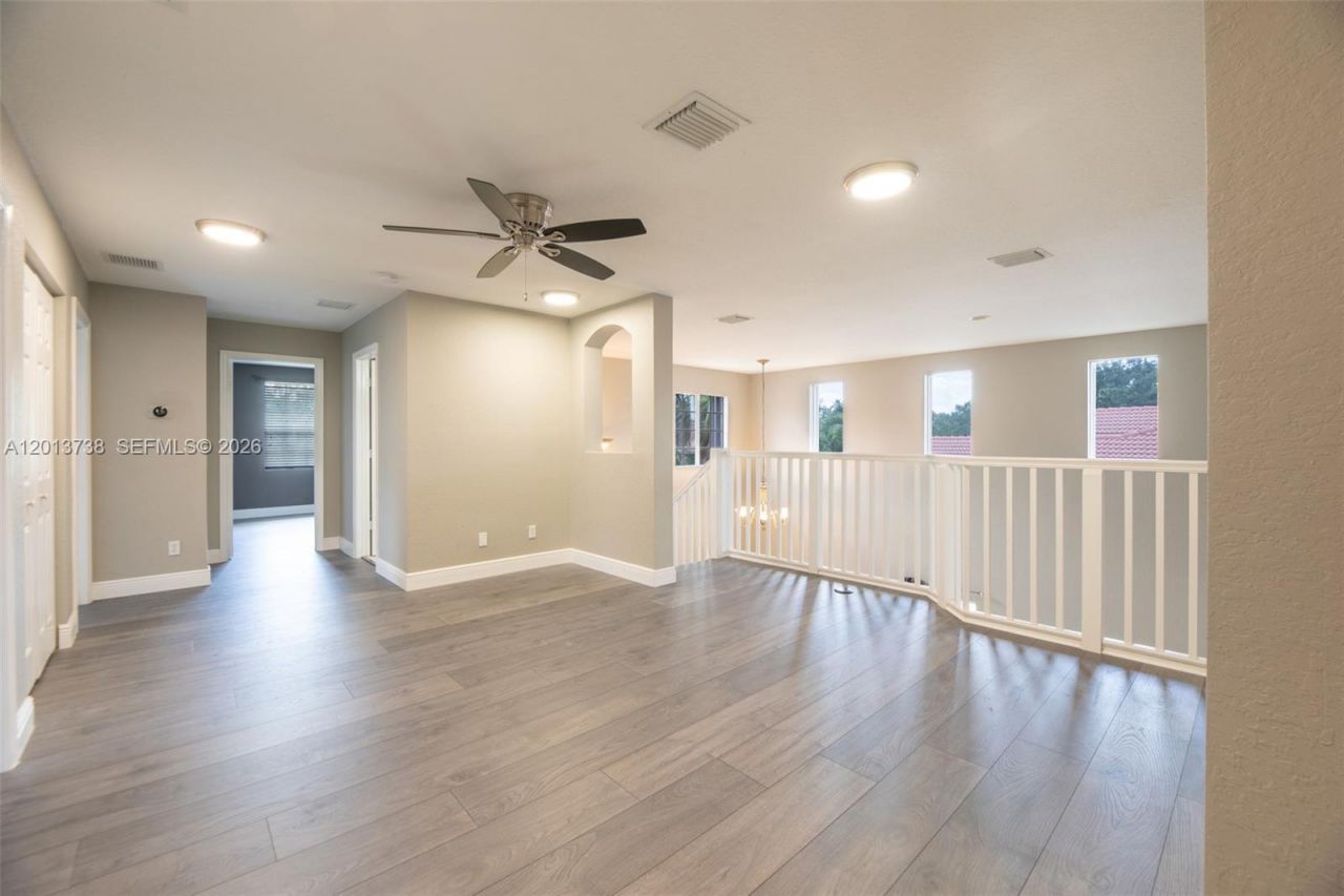 4207 W Whitewater Ave , Weston, FL 33332 Photo