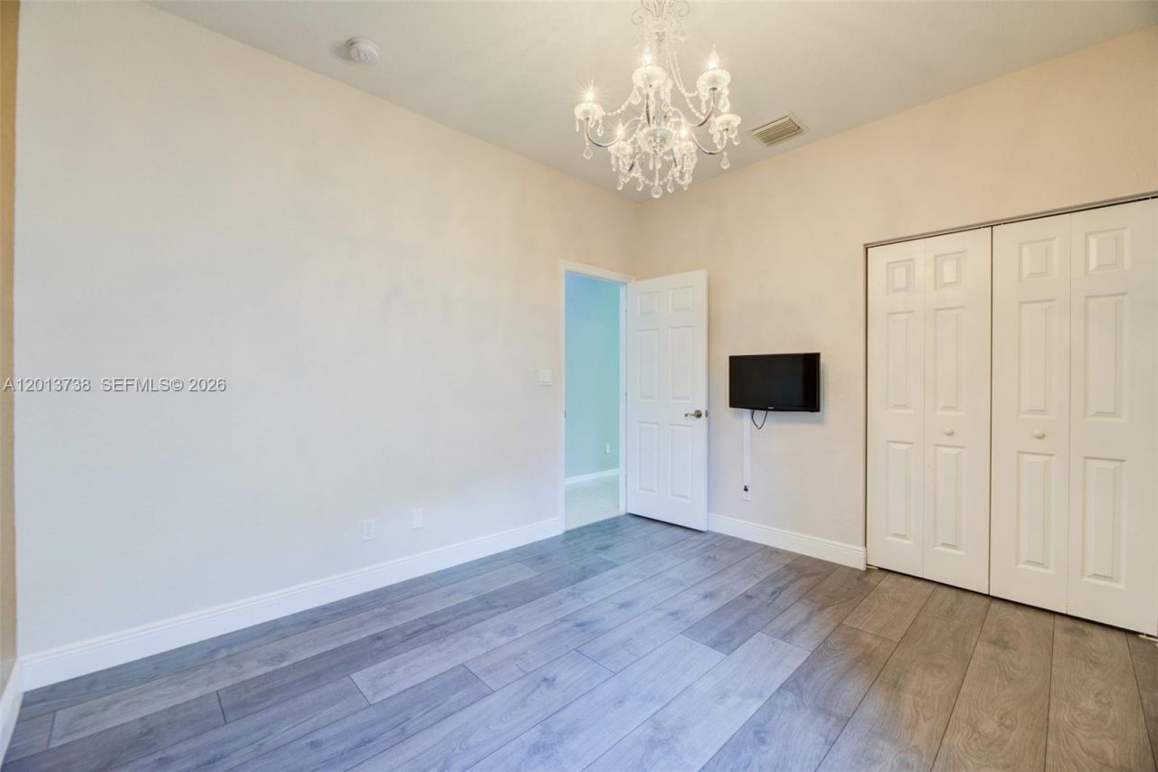 4207 W Whitewater Ave , Weston, FL 33332 Photo