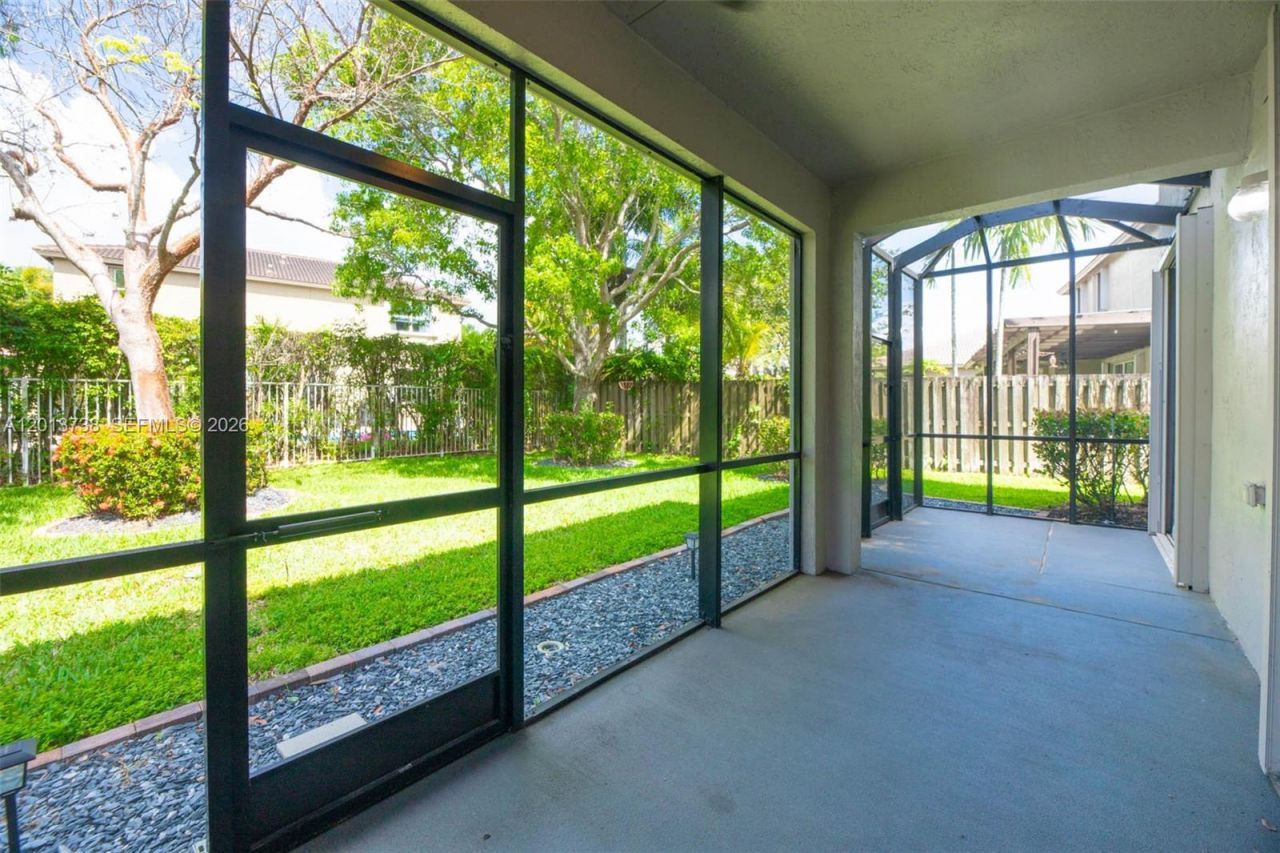 4207 W Whitewater Ave , Weston, FL 33332 Photo