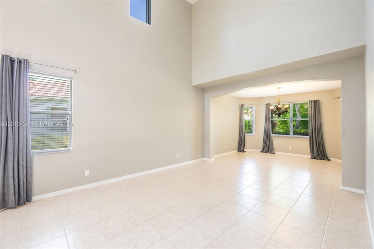 4207 W Whitewater Ave , Weston, FL 33332 Photo
