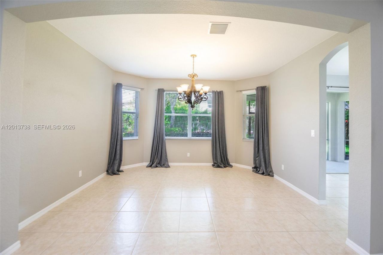 4207 W Whitewater Ave , Weston, FL 33332 Photo