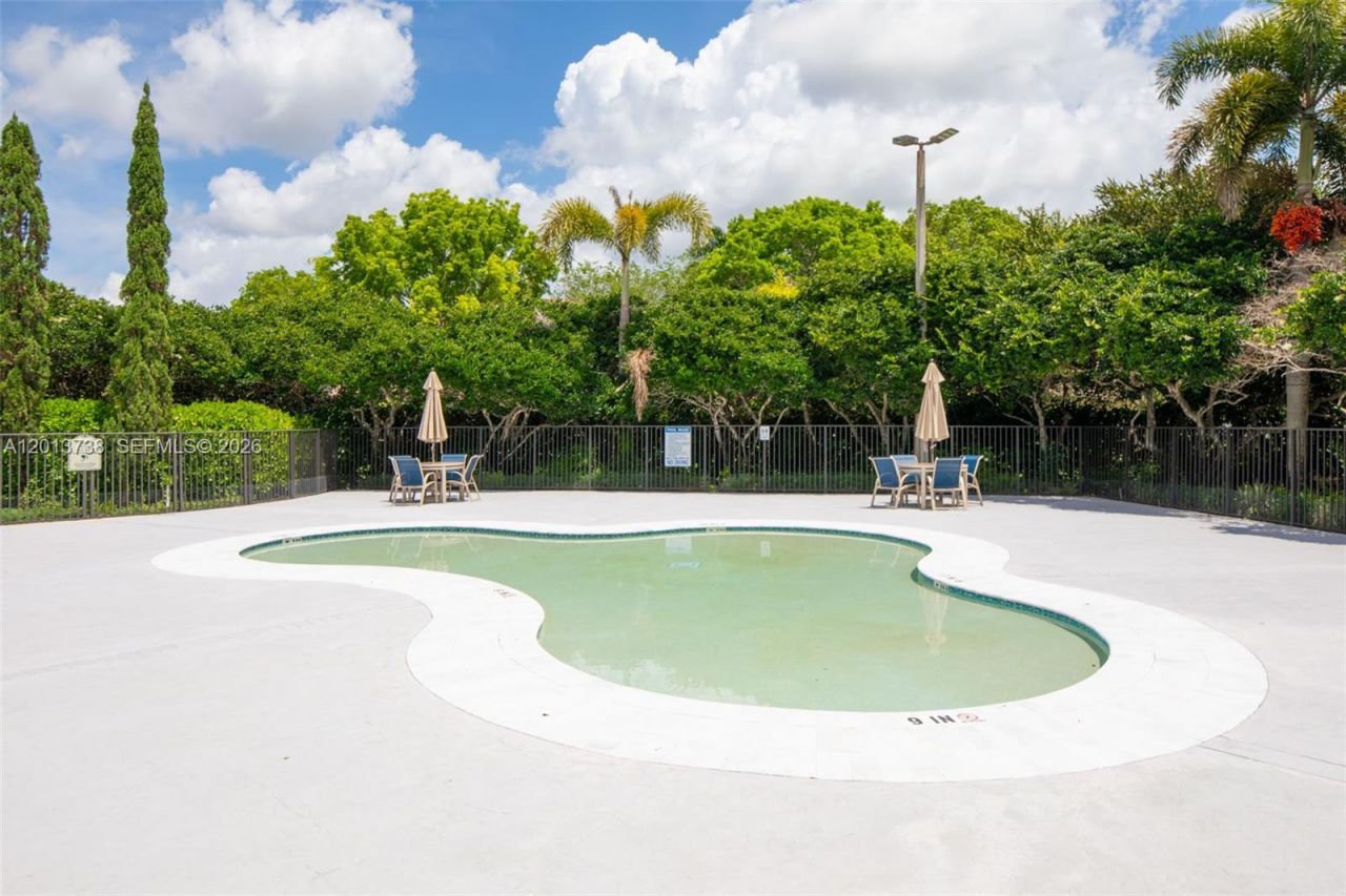 4207 W Whitewater Ave , Weston, FL 33332 Photo
