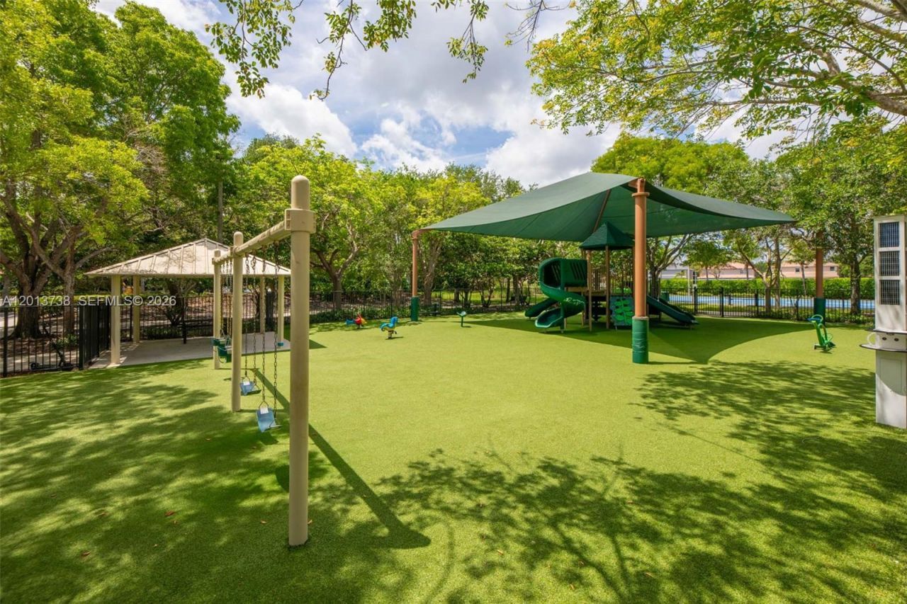 4207 W Whitewater Ave , Weston, FL 33332 Photo