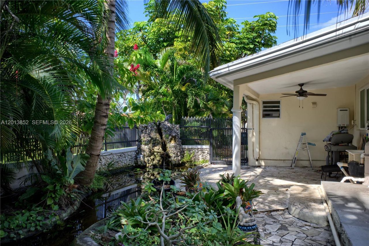 301 SW 5th St, Hallandale Beach, FL 33009 Photo