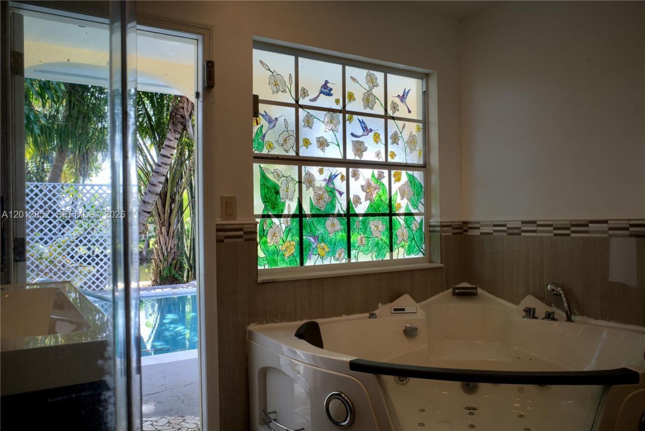 301 SW 5th St, Hallandale Beach, FL 33009 Photo