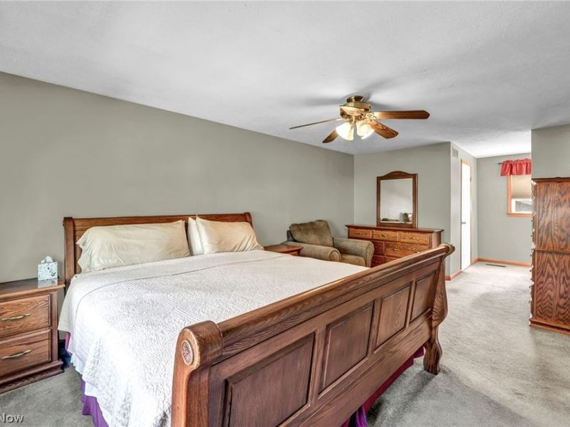 14194 Pine Lakes Drive, Strongsville, OH 44136 Photo 13