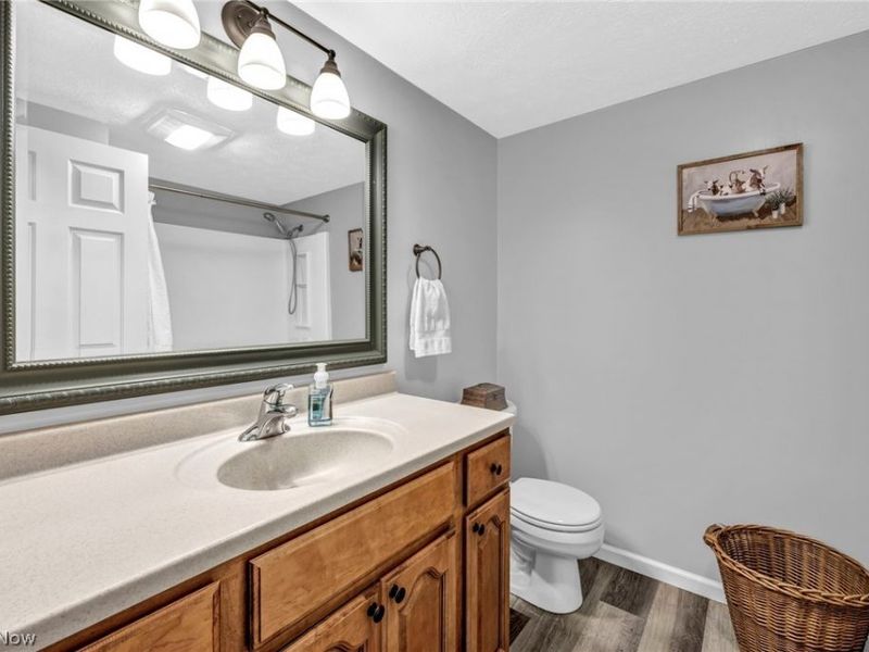 14194 Pine Lakes Drive, Strongsville, OH 44136 Photo 19