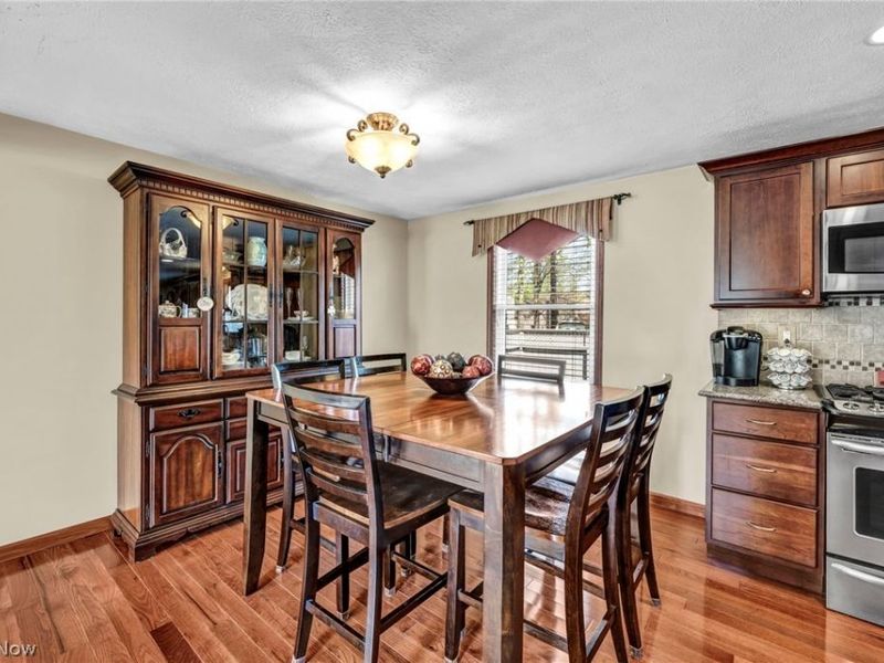 14194 Pine Lakes Drive, Strongsville, OH 44136 Photo 7