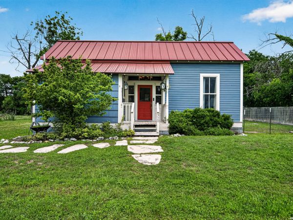 320 SECOND ST, Comfort, TX 78013