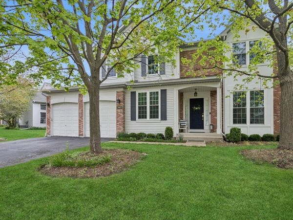 Lake Bluff, IL 60044