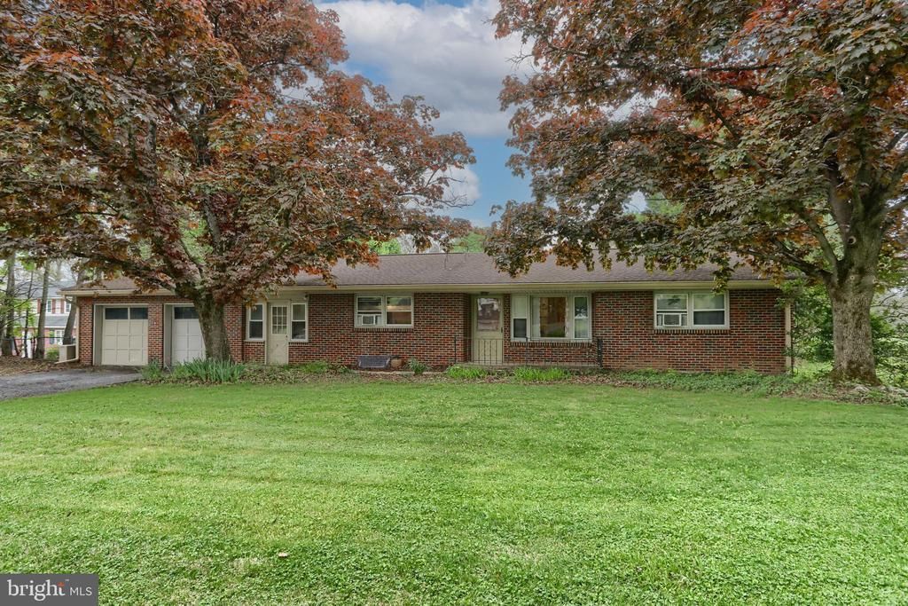 1022 E LISBURN ROAD , MECHANICSBURG, PA 17055