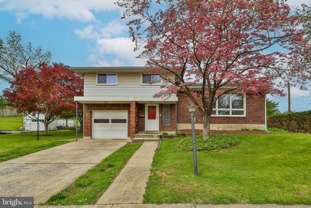 1220 S LUMBER STREET , ALLENTOWN, PA 18102