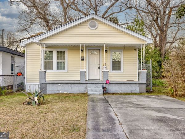 716 W 48th Street, Savannah, GA 31405