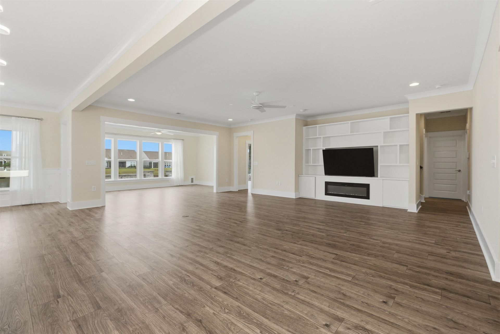 7129 Spoleto Dr. Photo 5