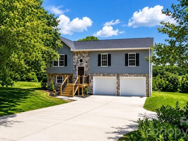 4362 Calico Road, Lenoir, NC 28645