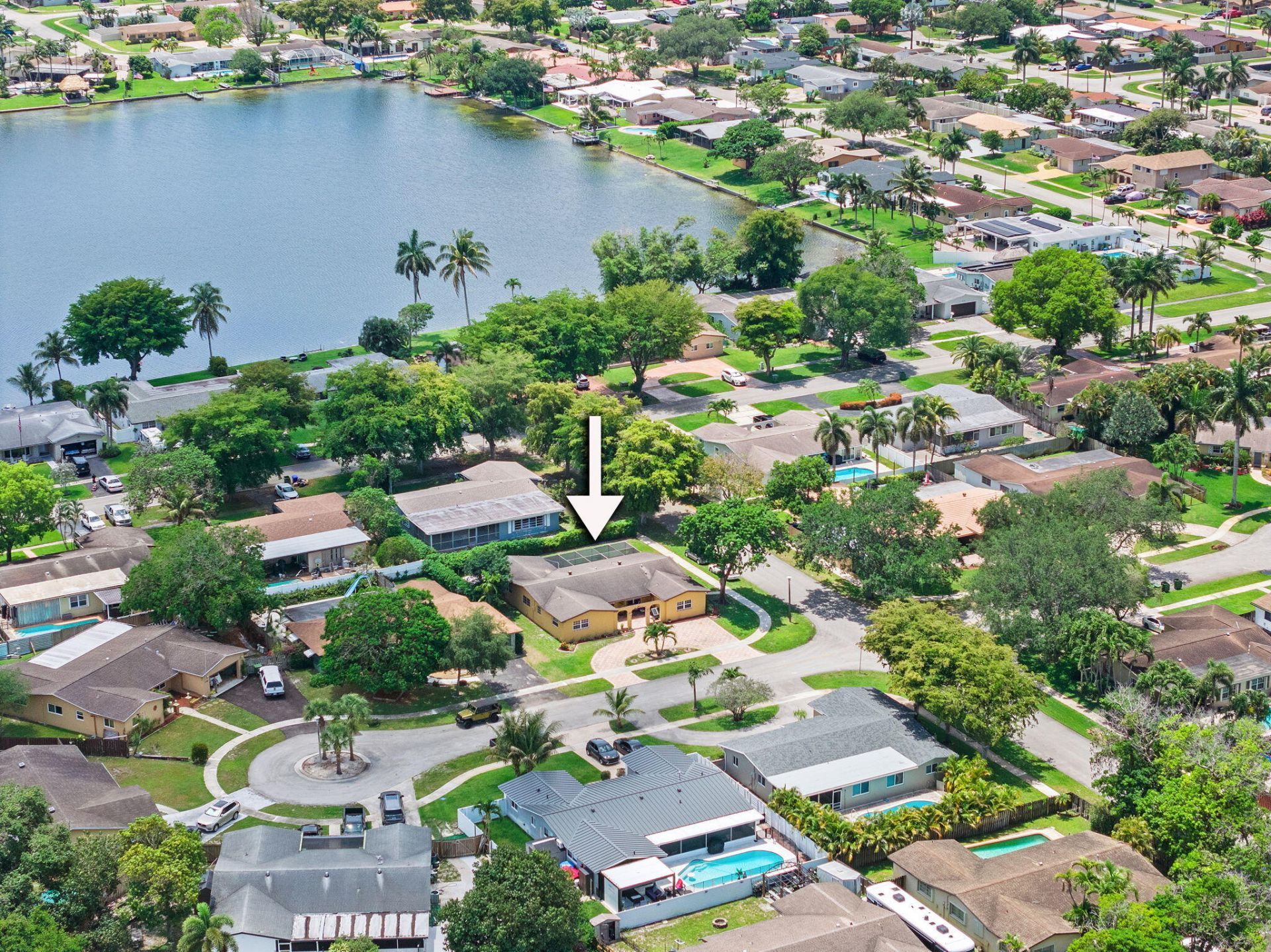 8350 NW 23rd Street, Pembroke Pines, FL 33024 Photo